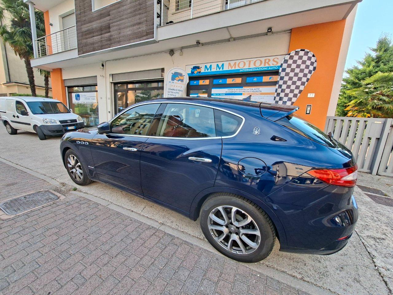 Maserati Levante 3.0 V6 250cv GRAN LUSSO