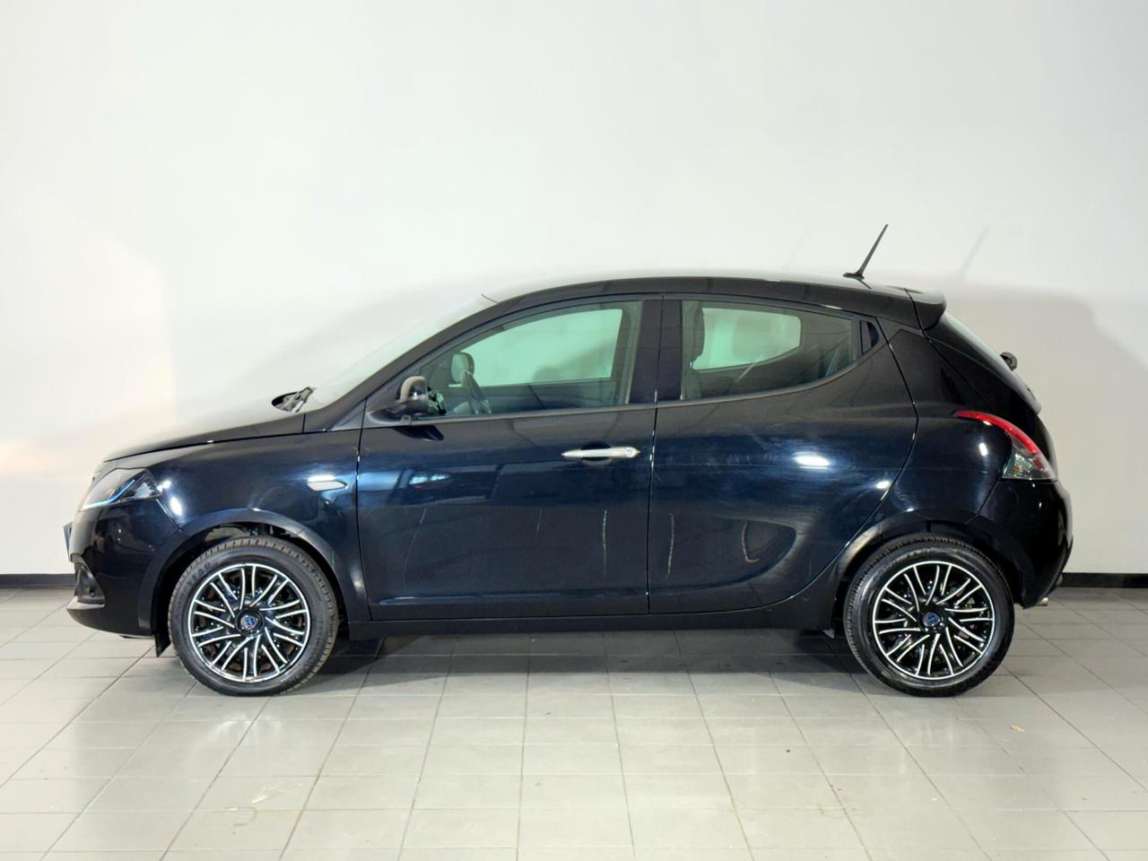 Lancia Ypsilon 1.0 FireFly 5 porte S&S Hybrid Gold LEGGI PROMO!