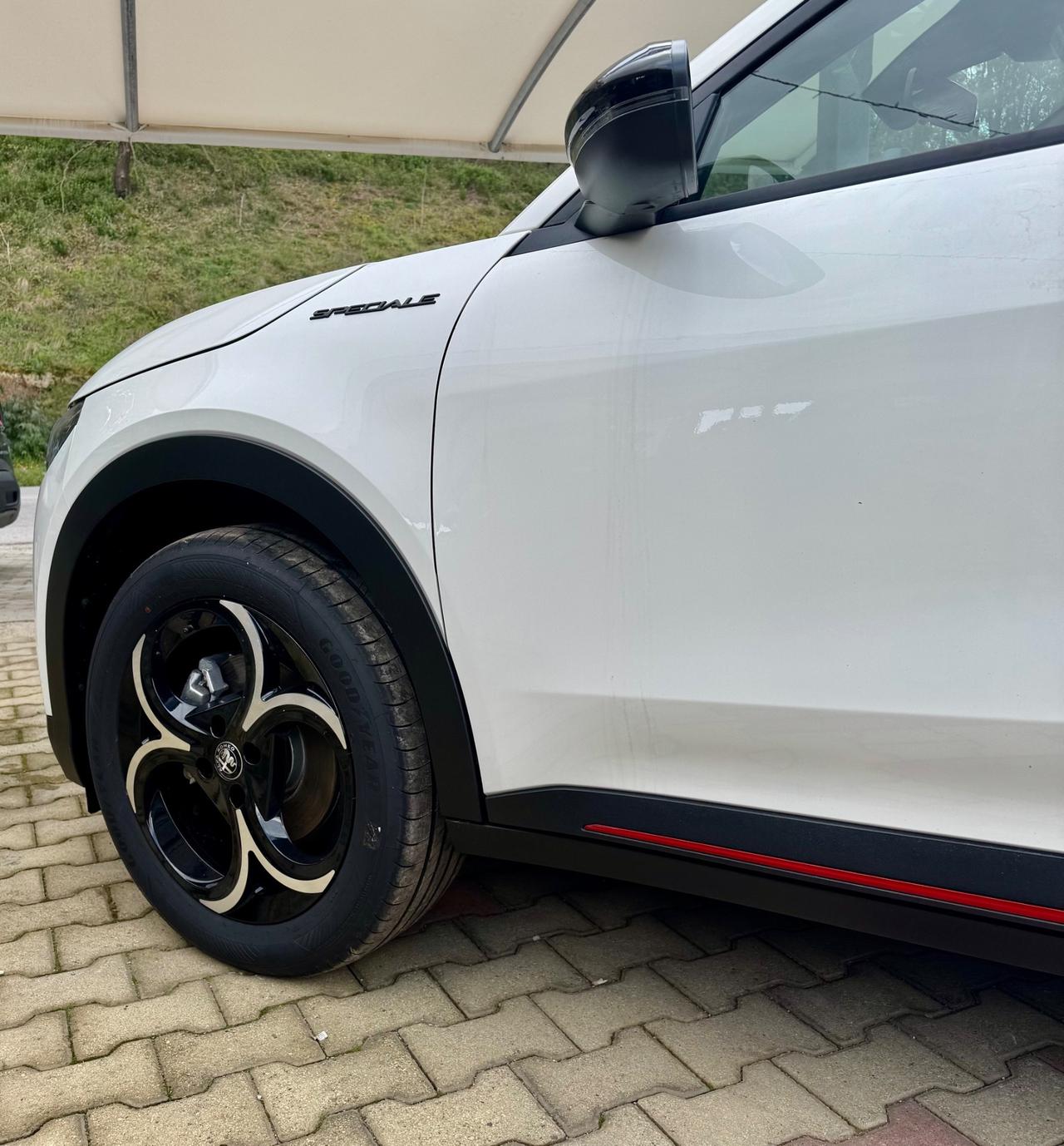 Alfa Romeo Junior 1.2 136 CV Hybrid eDCT6 Speciale