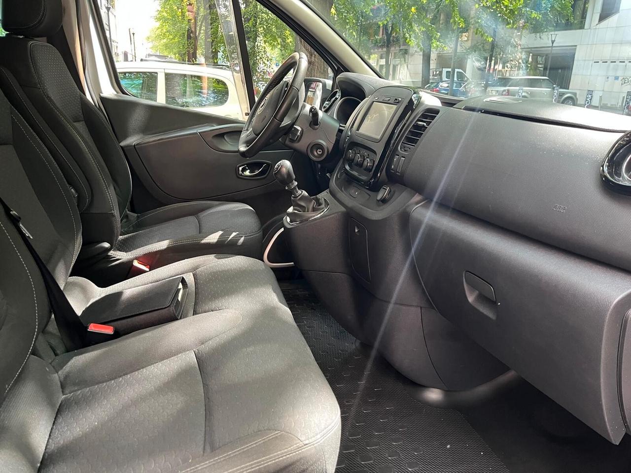 Opel Vivaro 29 1.6 BiTurbo 9 POSTI