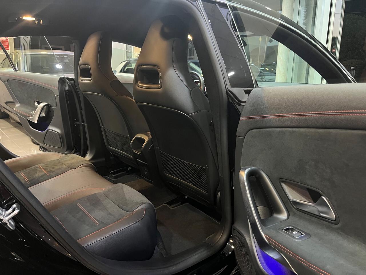 Mercedes CLA 200 d Automatic Premium 12.000 KM