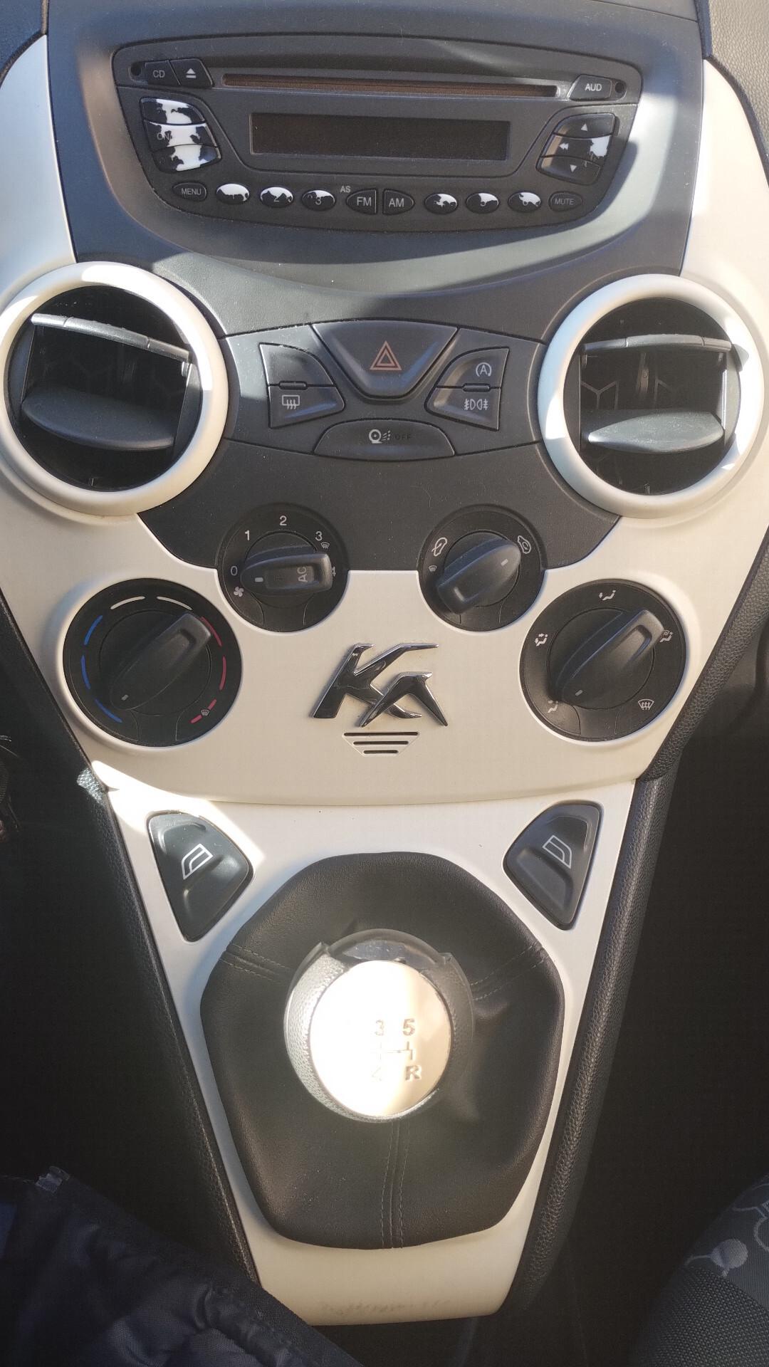 Ford Ka Ka+ 1.2 8V 69CV Titanium