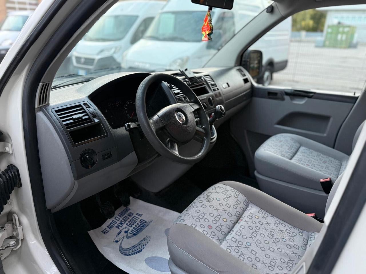 Volkswagen Transporter Caravelle T5 2.5 TDI/130CV PC