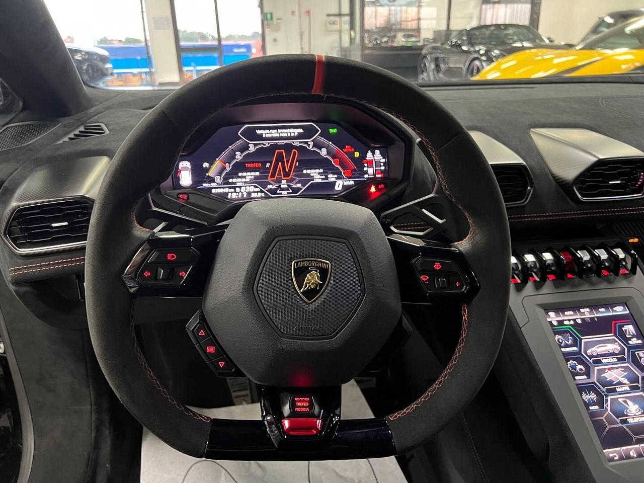 Lamborghini Huracn STO Coupe 5.2 V10