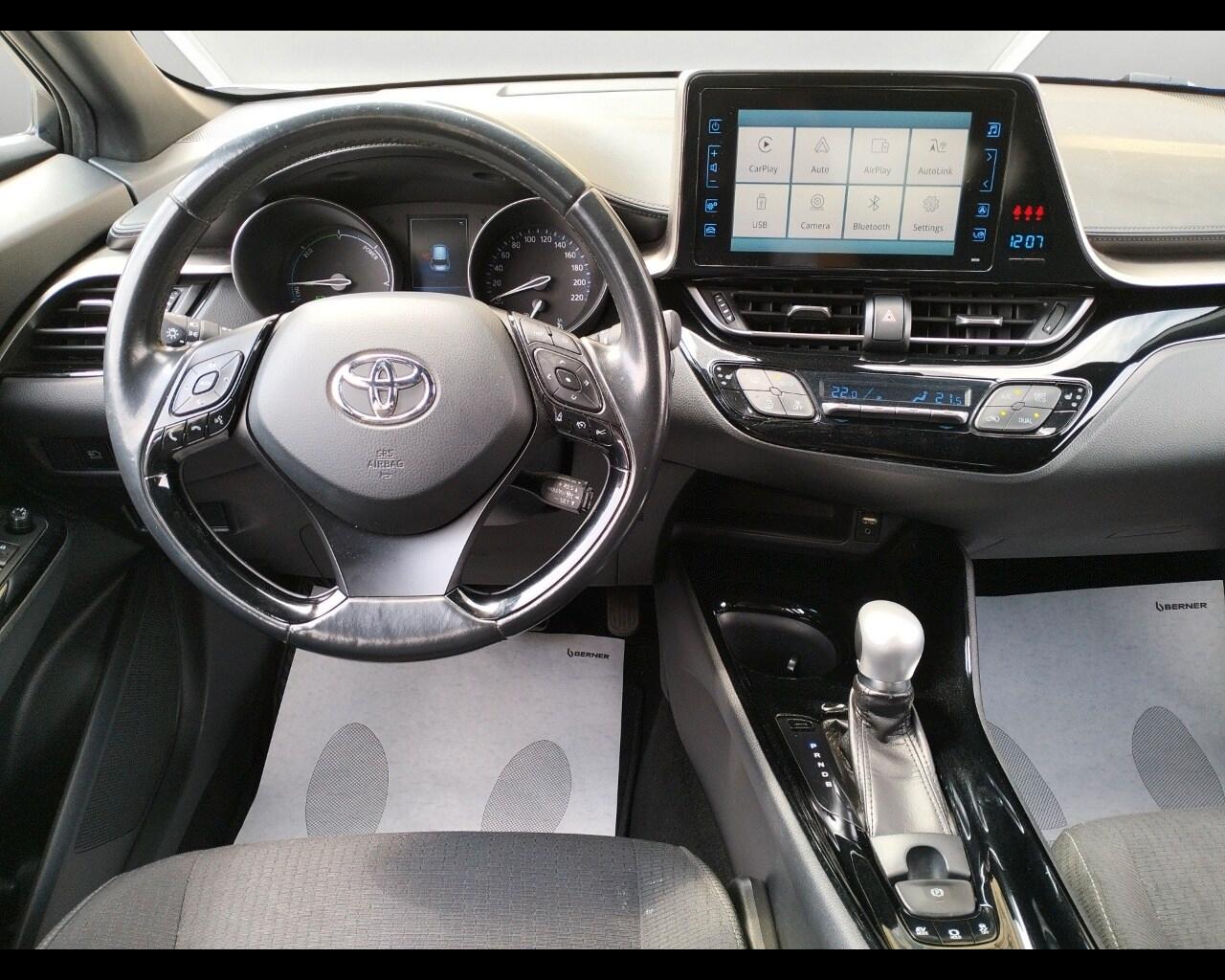 TOYOTA C-HR (2016-2023) C-HR 1.8 Hybrid E-CVT T...