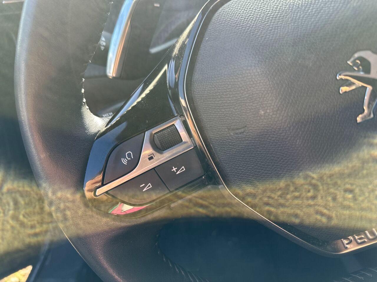 PEUGEOT 2008 II 2023 - 2008 1.2 puretech Allure s&s 130cv eat8