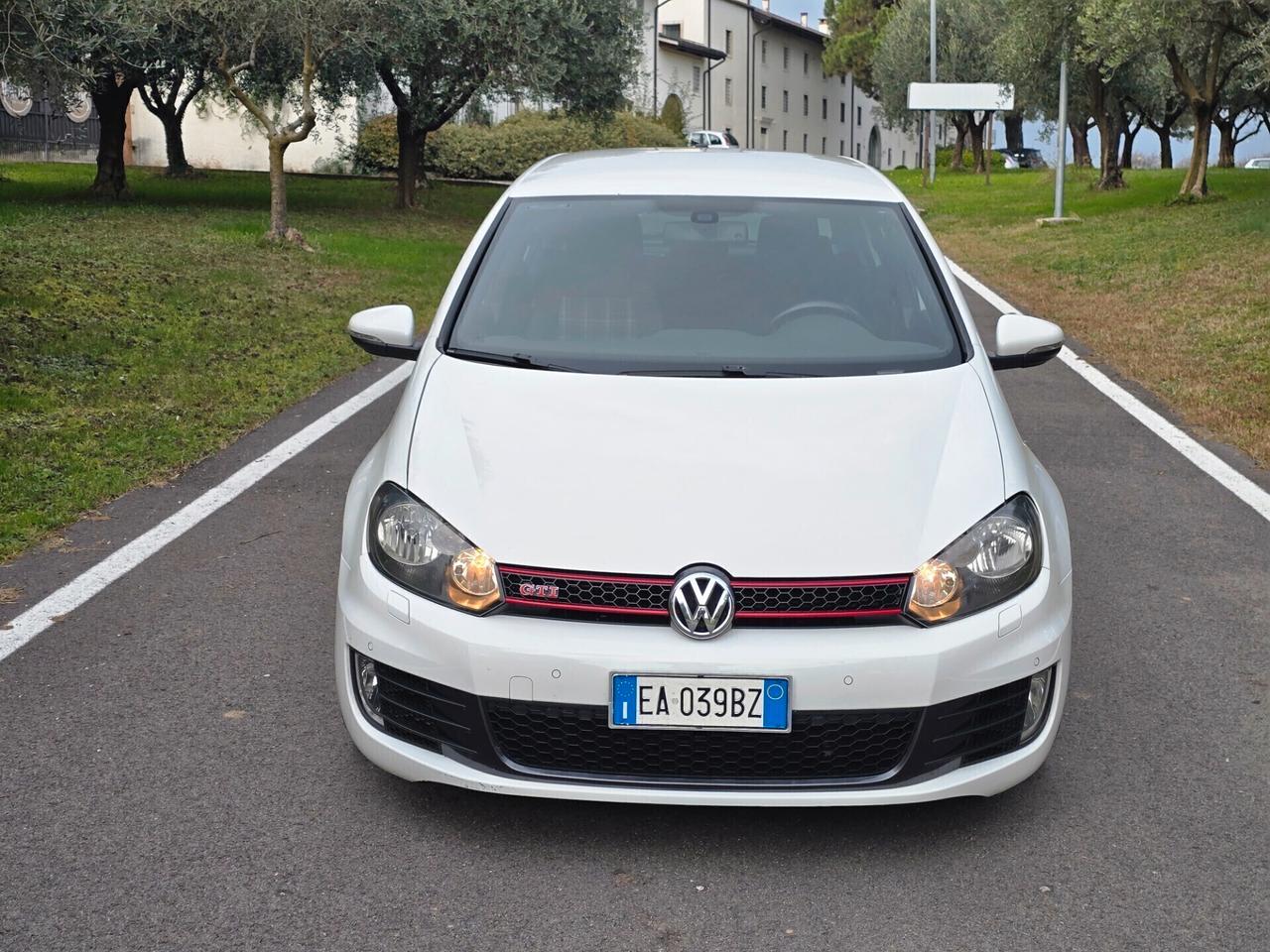 Volkswagen Golf GTI 2.0 BENZINA ANNO 12/2009 MOTORE E CAMBIO RIFATTO A 139000 KM IL 07/2015 ( PRESENTI FATTURE DEI LAVORI)