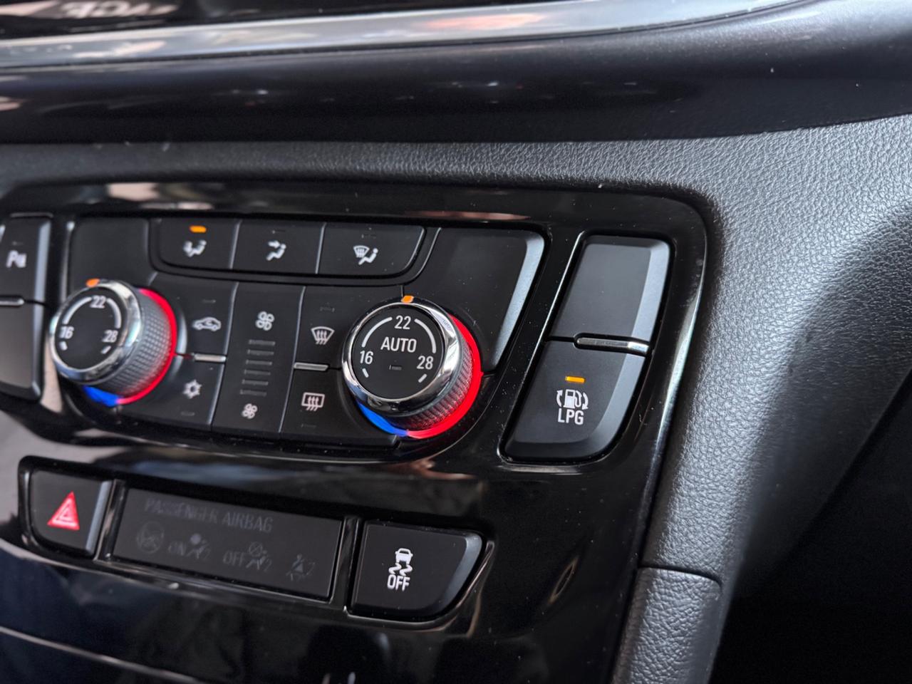 Opel Mokka X 1.4 Turbo GPL Tech 140CV 4x2 Ultimate