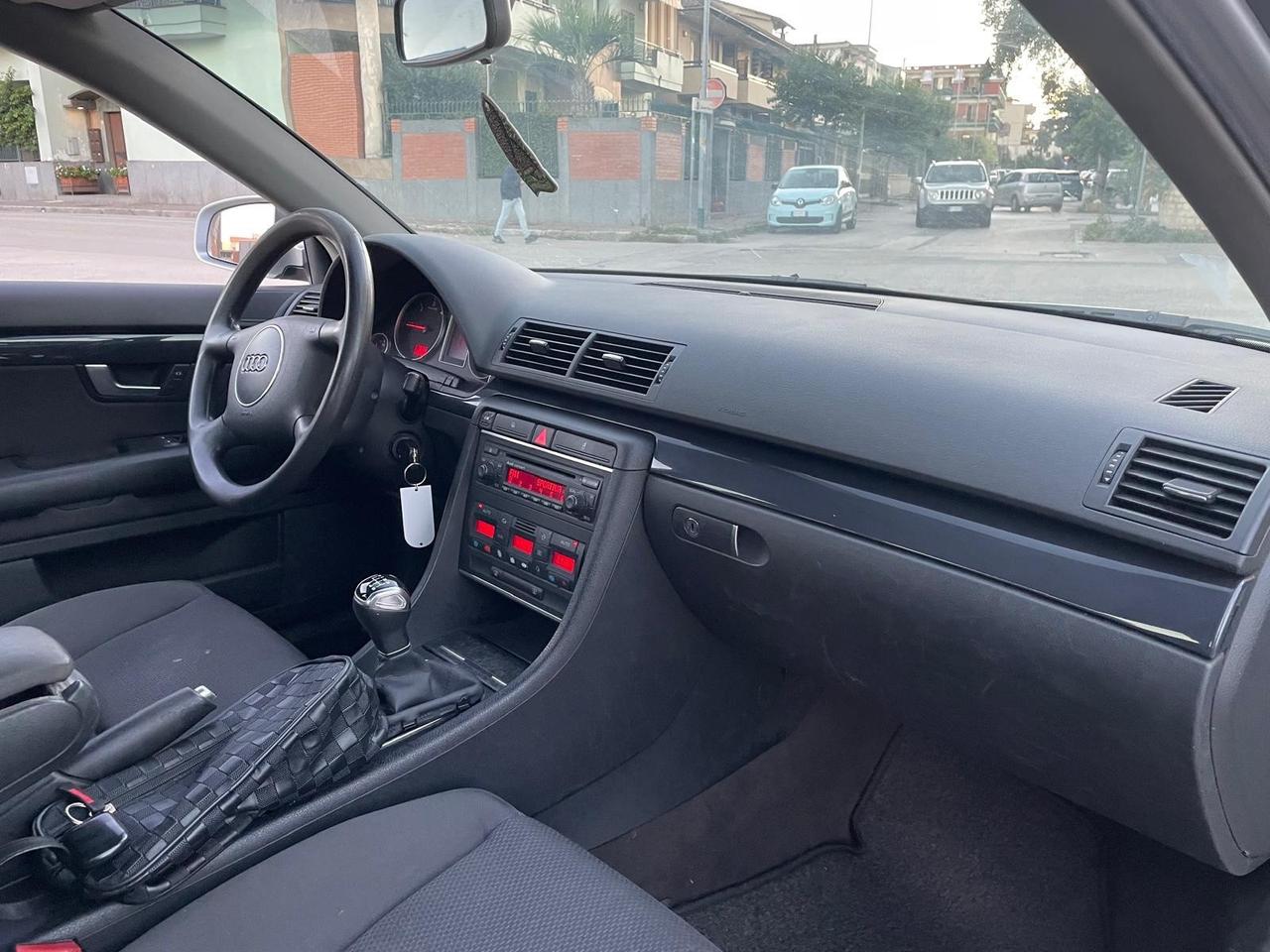 Audi A4 Full 1.9 TDI/130 CV Avant