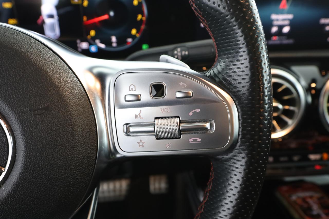 MERCEDES Classe A (W177) A 200 Automatic Premium