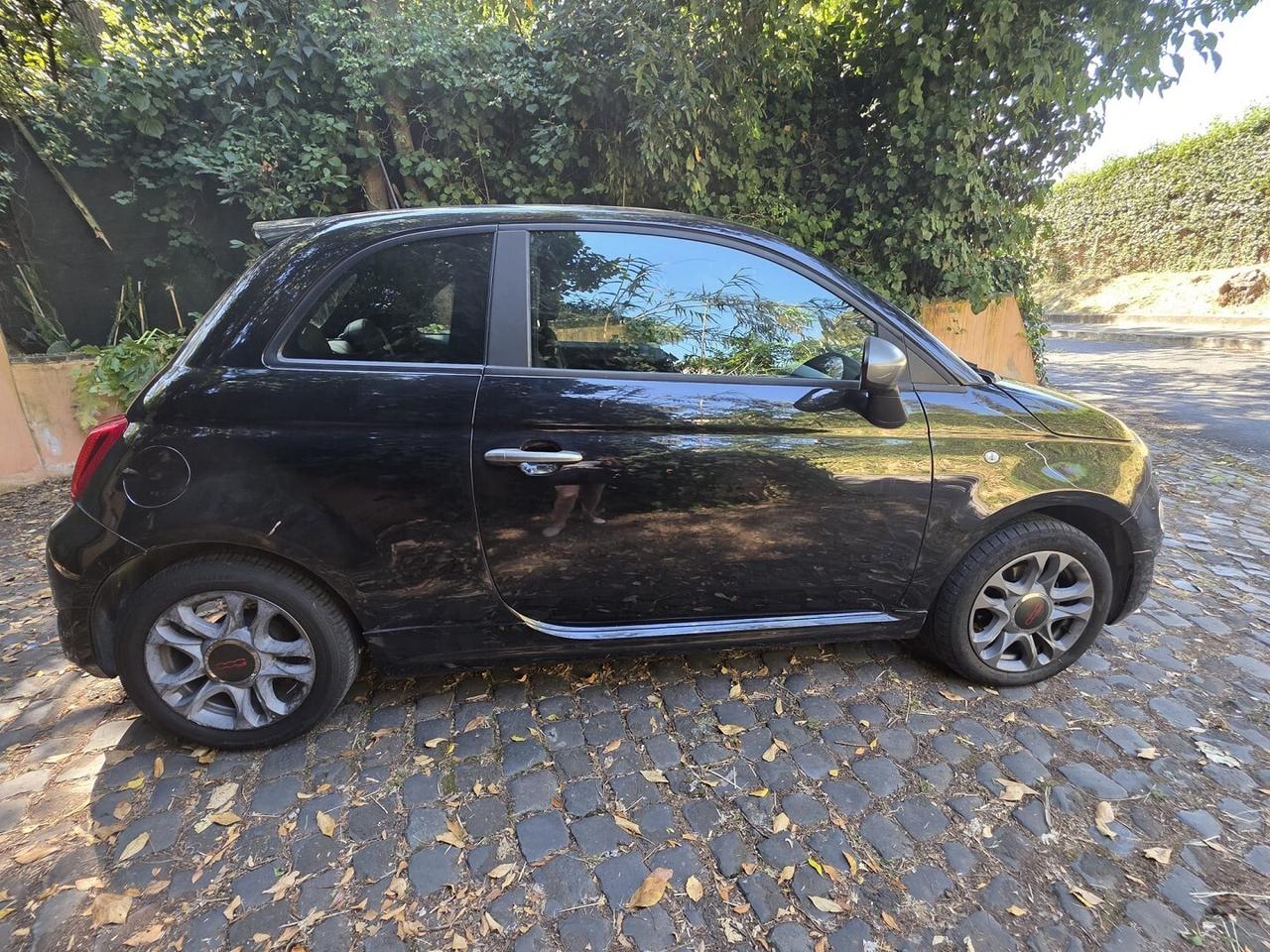 Fiat 500 1.0 HYBRID allestimento SPORT
