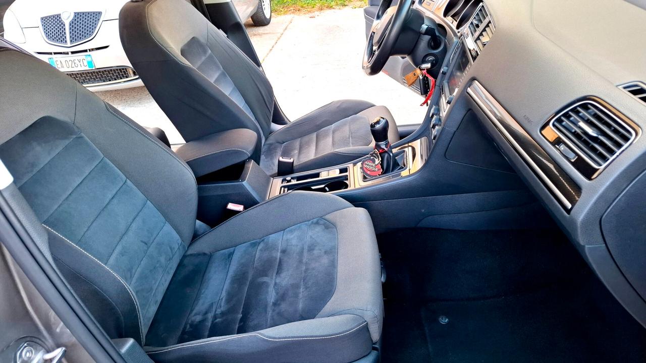 Volkswagen Golf 2.0 TDI 5p. Highline BlueMotion Technology