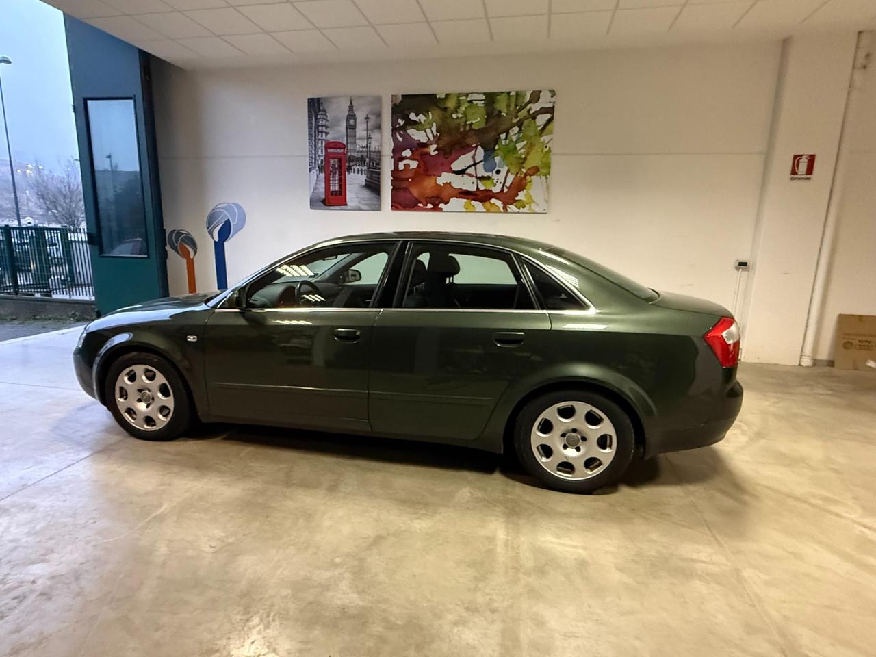 Audi A4 Berlina A4 2.5 V6 tdi quattro 180cv
