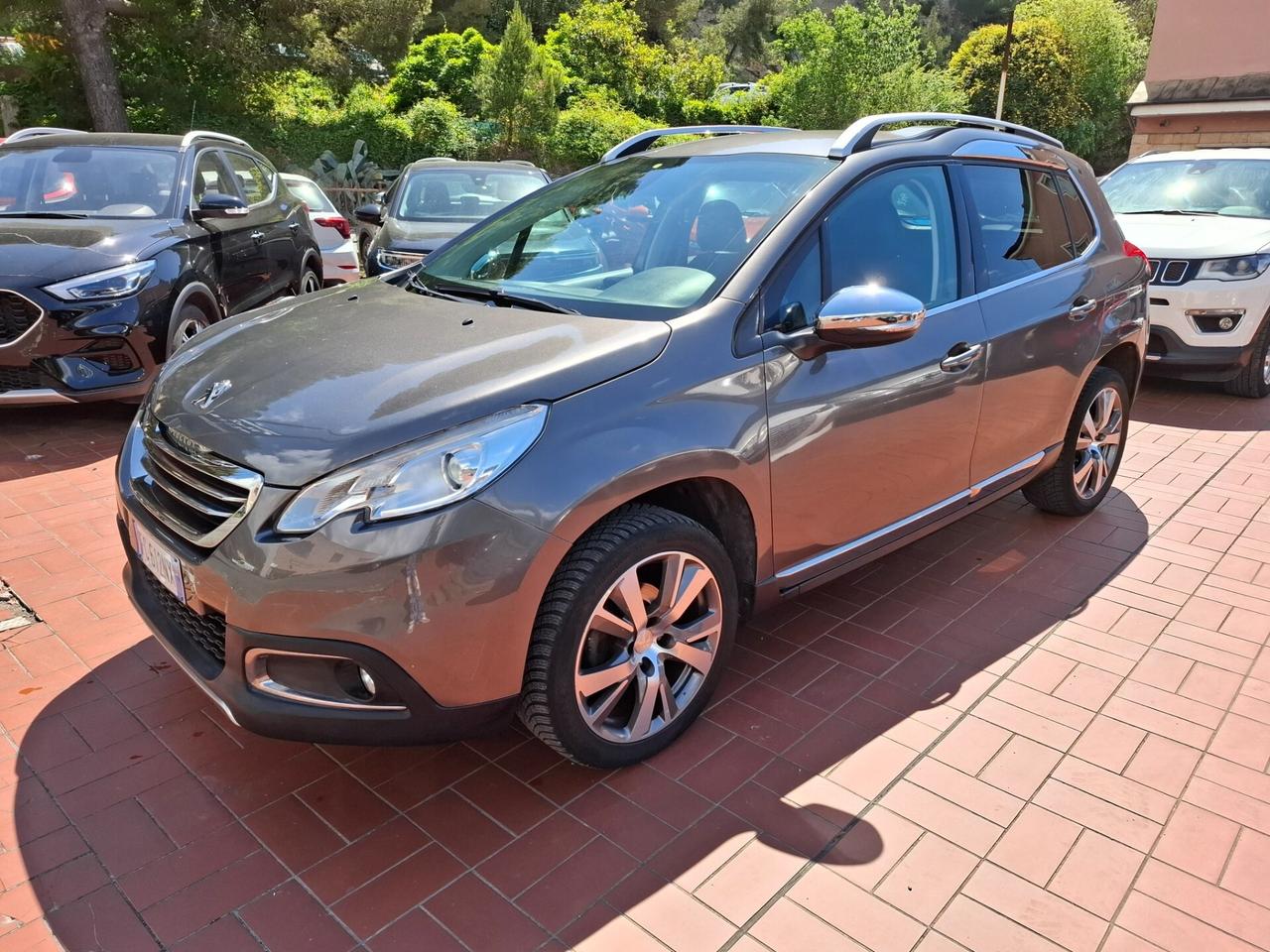 Peugeot 2008 BlueHDi 100 Allure