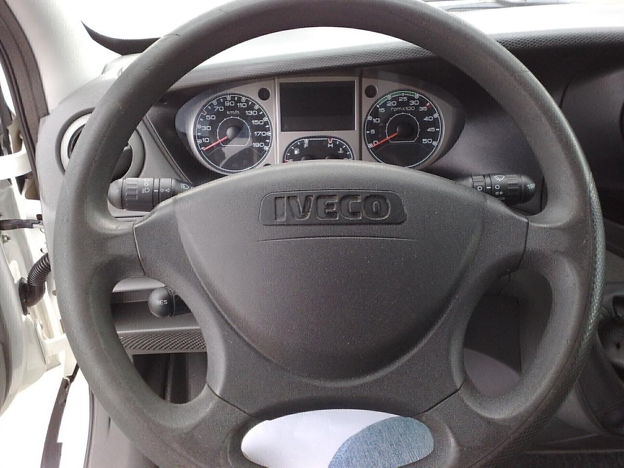 Iveco Daily 35c17 3000cc CENTINATO - 2011