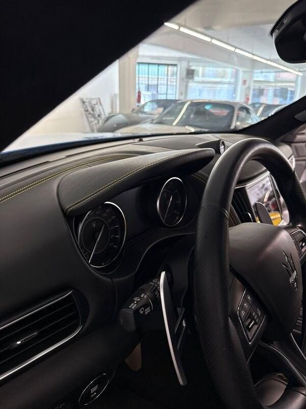 Maserati Levante 3.0 V6 350cv GranSport F Tributo