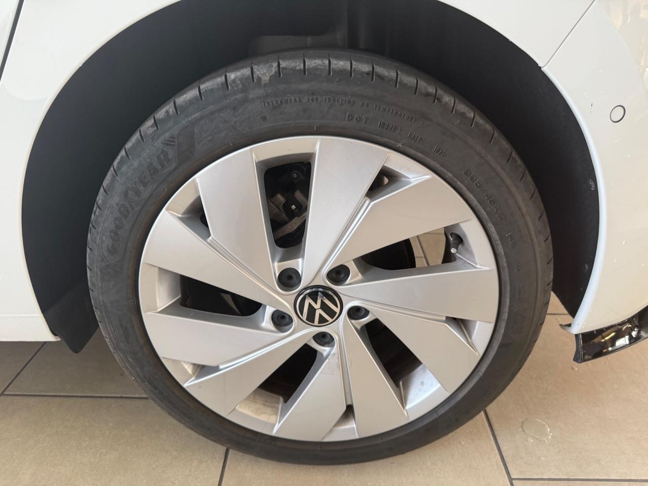 Volkswagen Golf 1.5 eTSI 115 CV DSG Edition Plus - Nessun vincolo -
