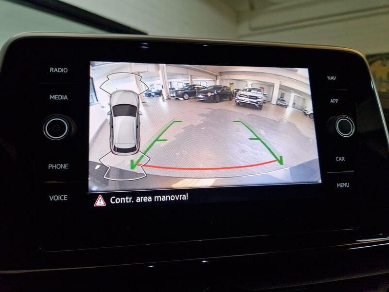 Volkswagen T-Roc 2.0 TDI SCR 150 CV DSG 4MOTION R-Line