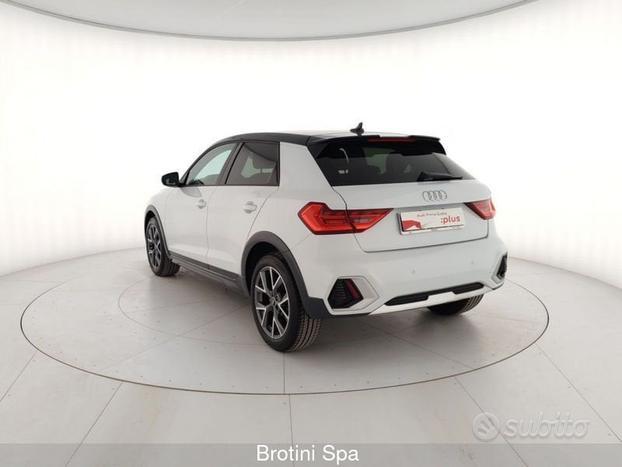 Audi A1 citycarver 30 TFSI S tronic Admired