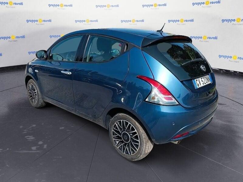 Lancia Ypsilon New 5 porte My24 1.0 Firefly 70 CvStart&Stop Hybrid Oro