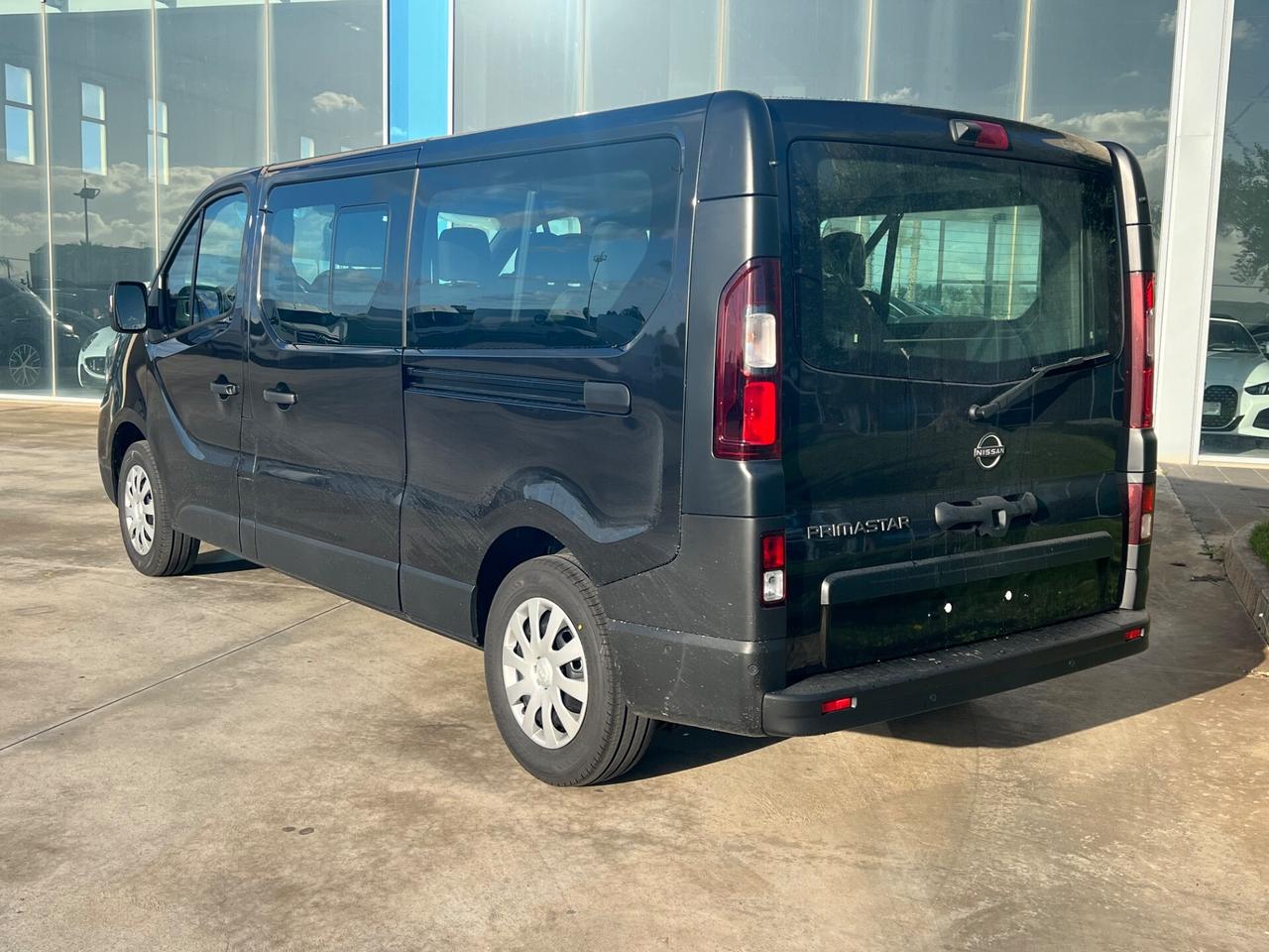 Nissan Primastar 2.0dCi 9 posti possibilità noleggio no scoring