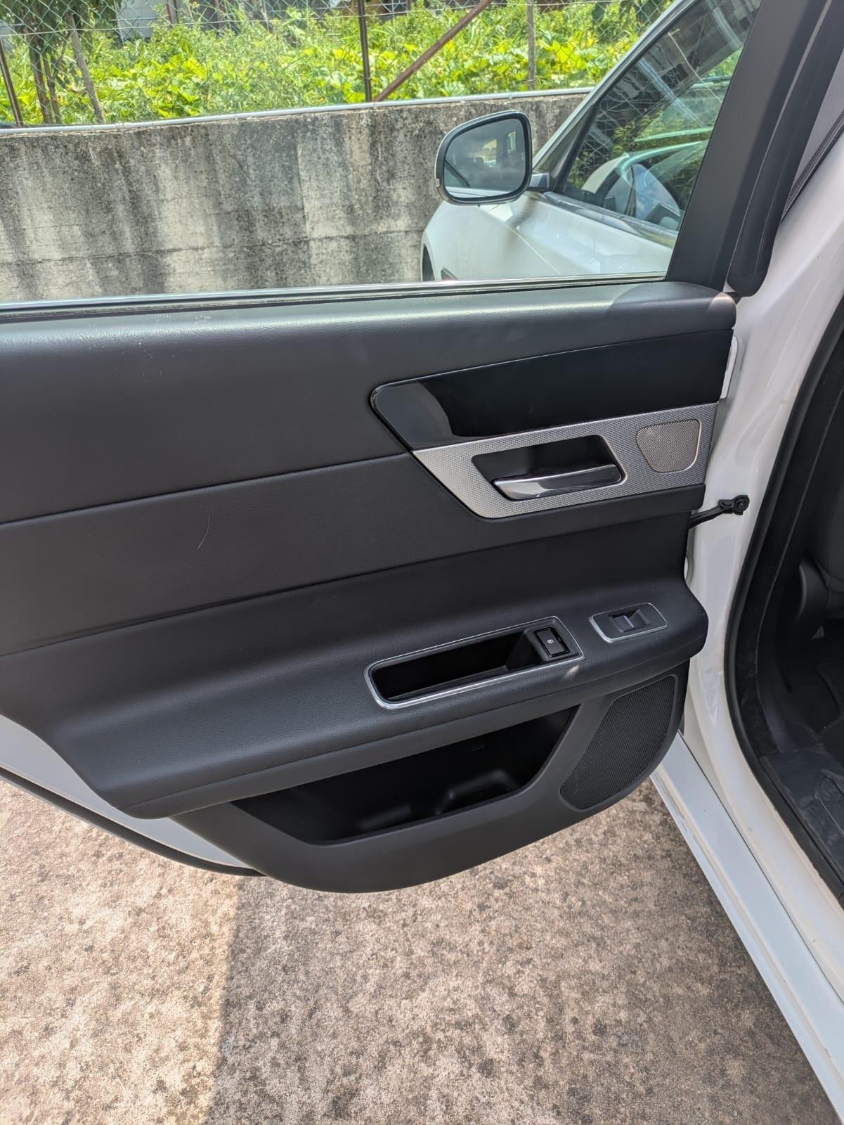 Jaguar XF Sportbrake 2.0 D 180 CV AUT/NAVI/LED