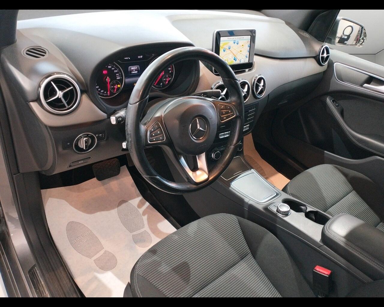 MERCEDES Classe B (T246/242) B 180 CDI Automati...