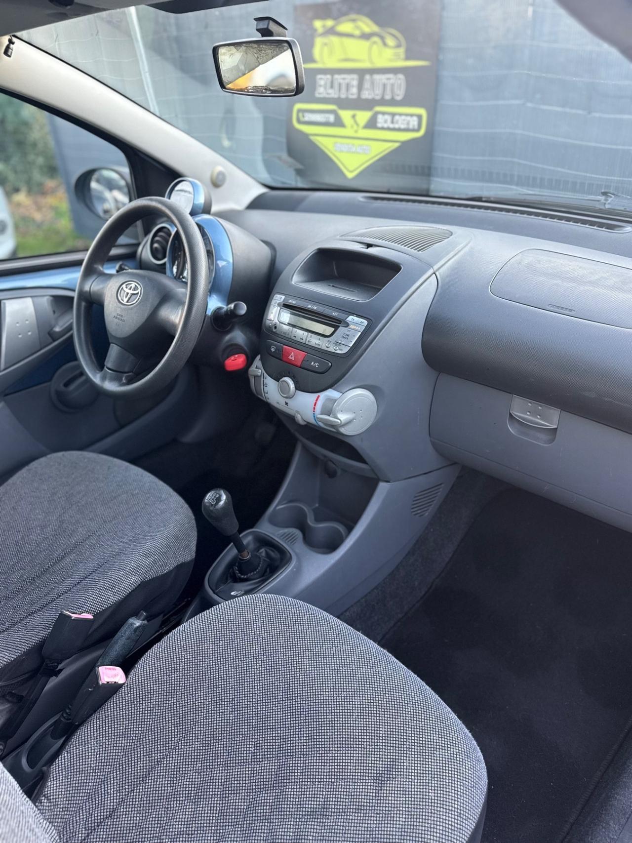Toyota AYGO 1.0 BENZINA 5 PORTE SOUND NEOPATENTATI