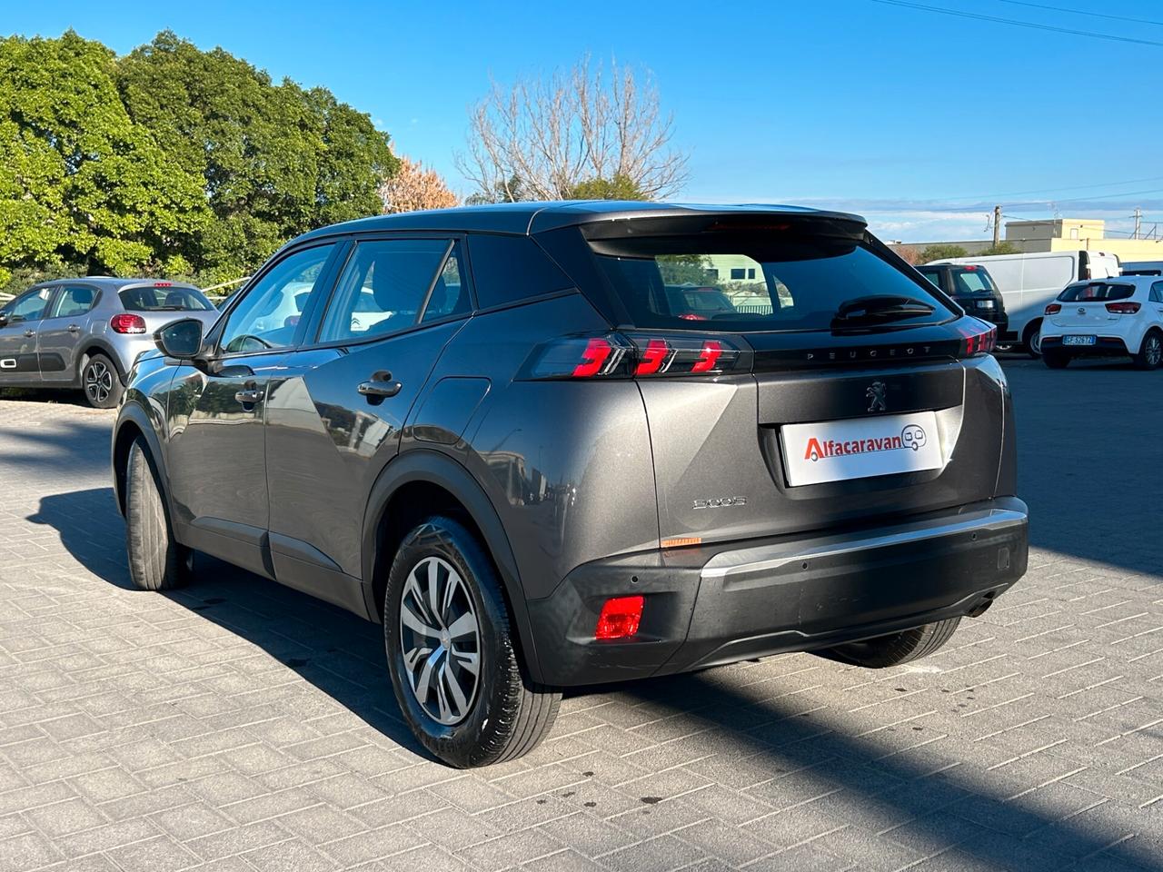 Peugeot 2008 1.2 puretech Active