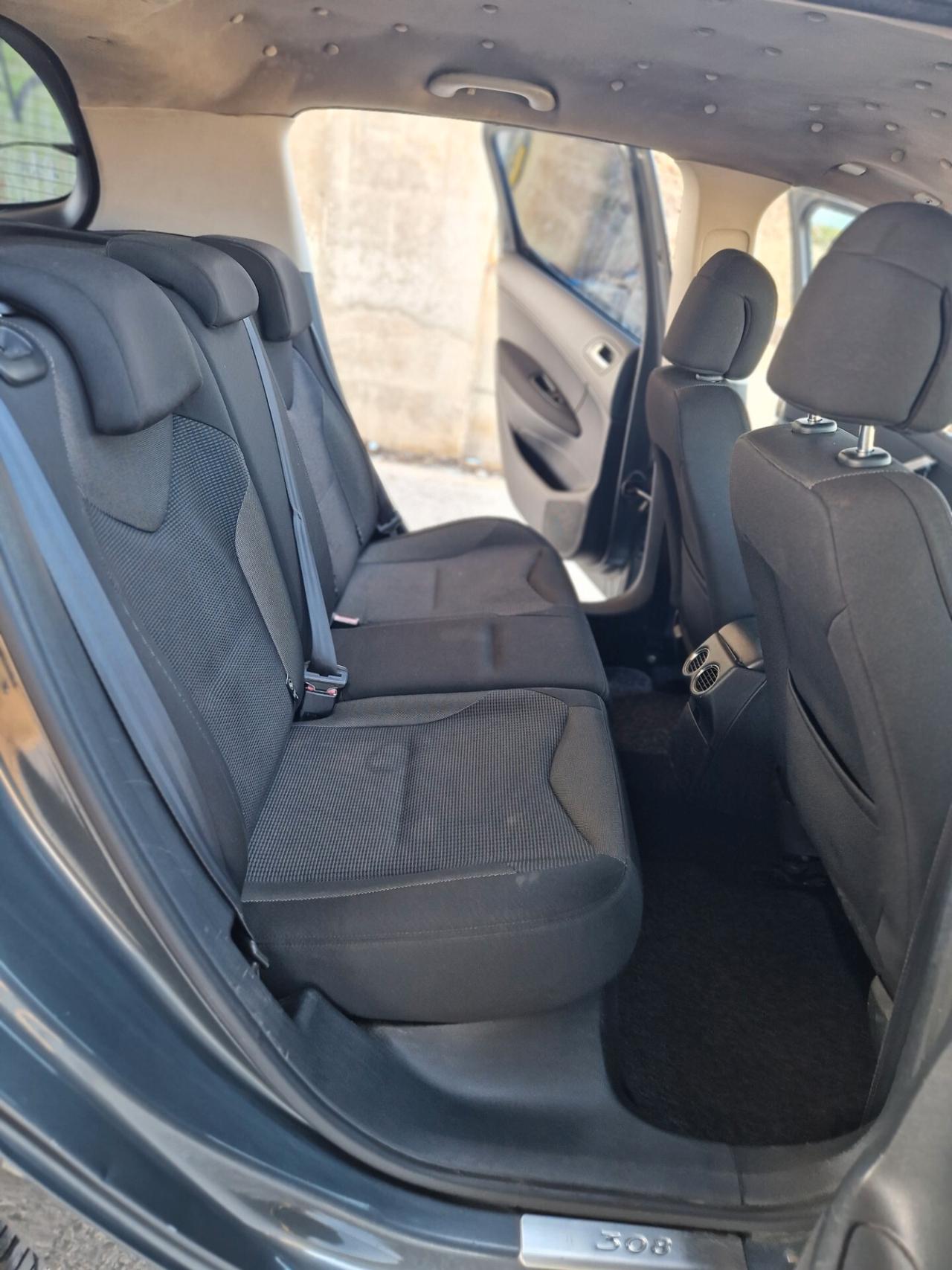 Peugeot 308 1.6 HDi 90CV 5p. Premium