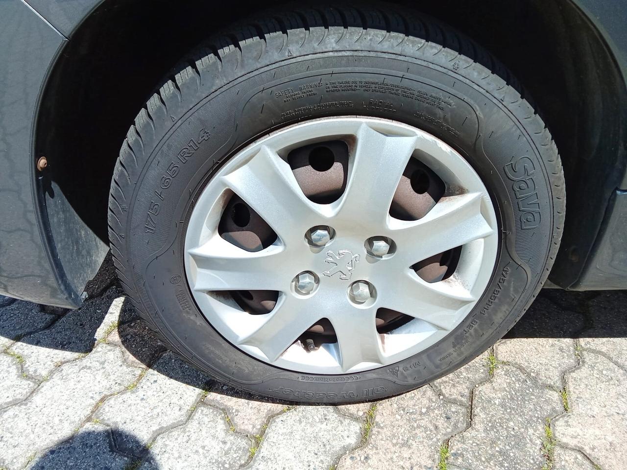 Peugeot 206 Plus 1.1 60CV 5p. ONE Line