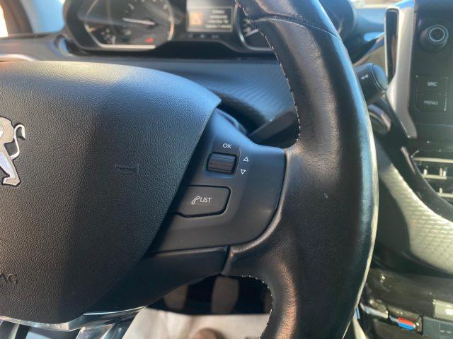 PEUGEOT 2008 Allure *NAVI*RETROCAMERA*VETRI OSCURATI*LEGA