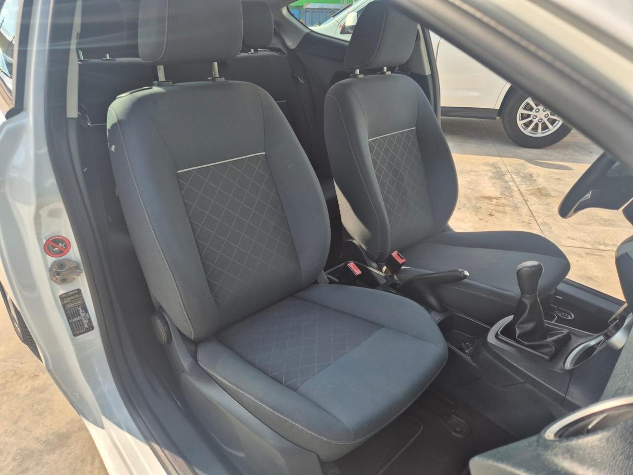 Ford Fiesta 1.4 TDCi 70CV Titanium