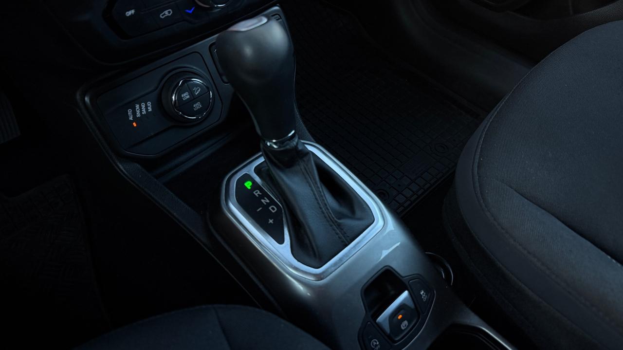 JEEP RENEGADE 4WD 2.0 MJT LIMITED AT9 140 CV - FULL LED, SEDILI RISCALDATI, NEOPATENTATI