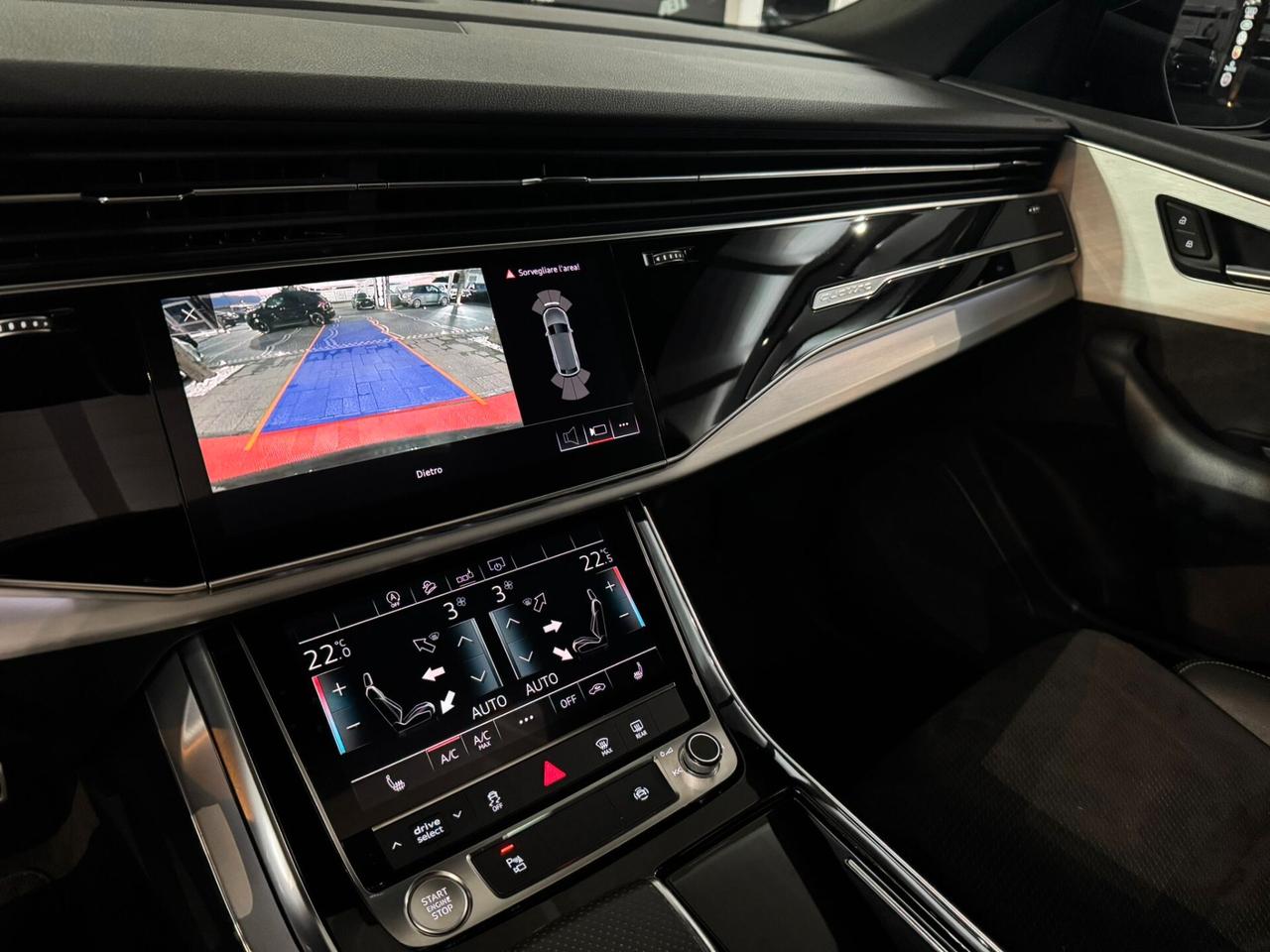 Audi Q8 50 TDI 286 CV quattro Sline