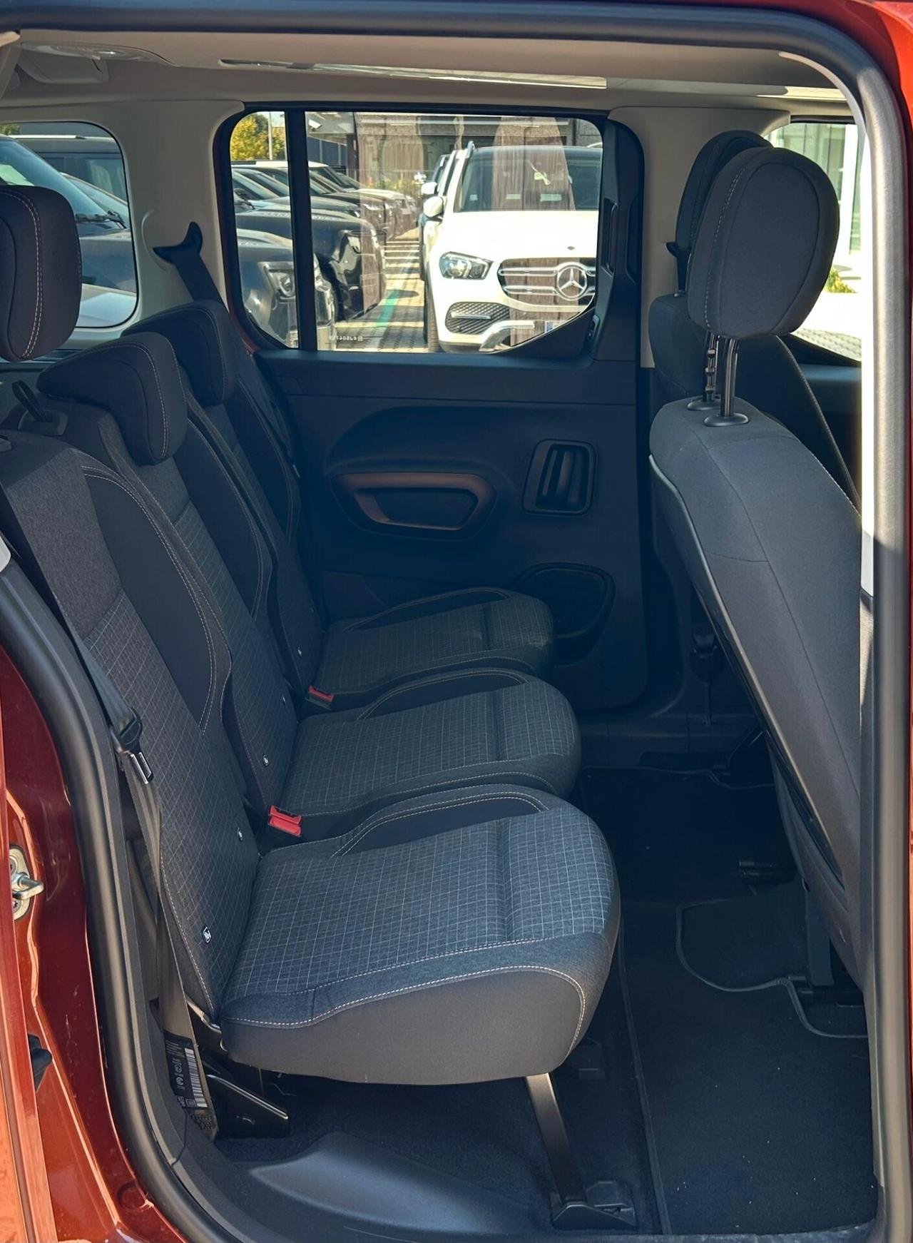 Peugeot Rifter BlueHDi 130 S&S EAT8 GT Line Standard
