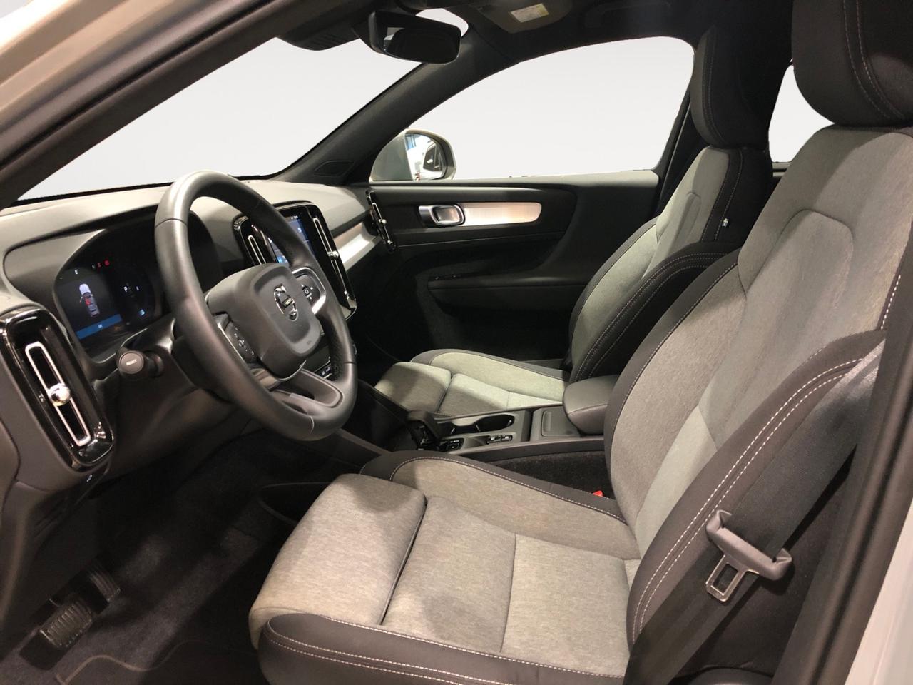 VOLVO XC40 2.0 b3 Core auto