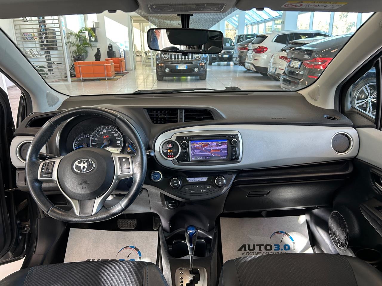 Toyota Yaris 1.5 Hybrid 5 porte Style Neopatentati