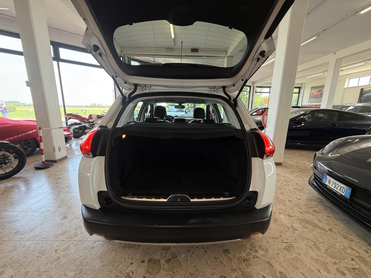 Peugeot 2008 1.6 e-HDi 115 CV Allure 11/2013 Euro 5B Neopatentati