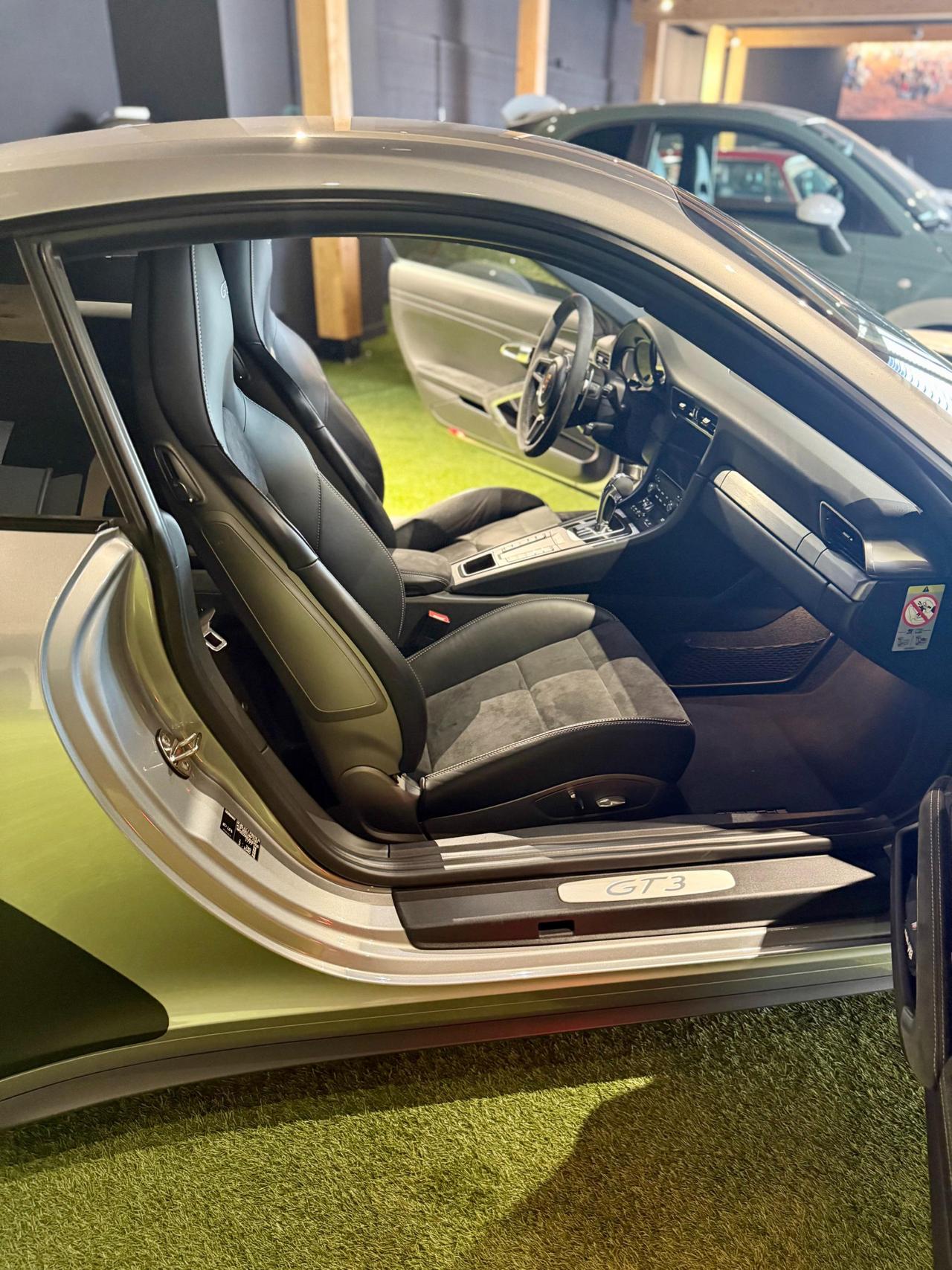 Porsche 911 Coupe 4.0 GT3 auto