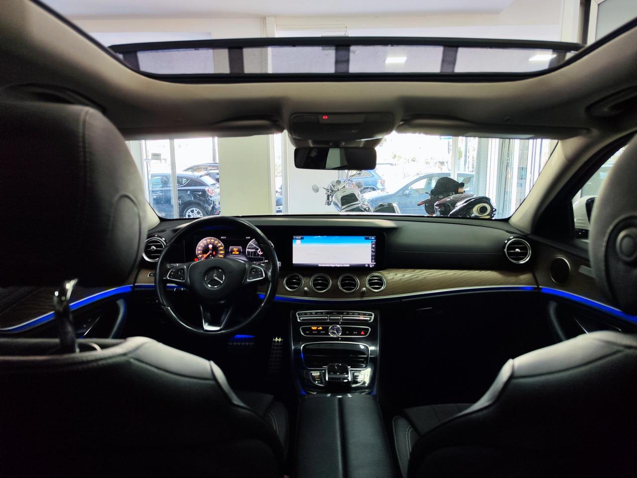 Mercedes-benz Classe E 220 d Premium Plus TETTO LED