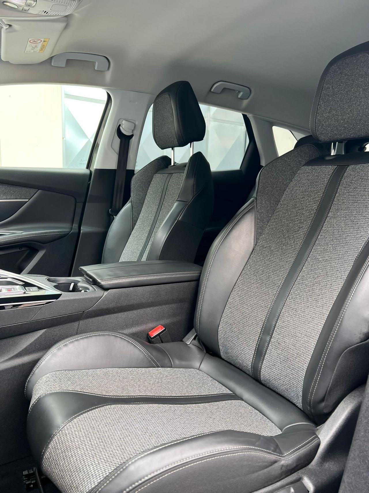 PEUGEOT 3008 BlueHDi 130CV 2018!!! ALLURE !!!