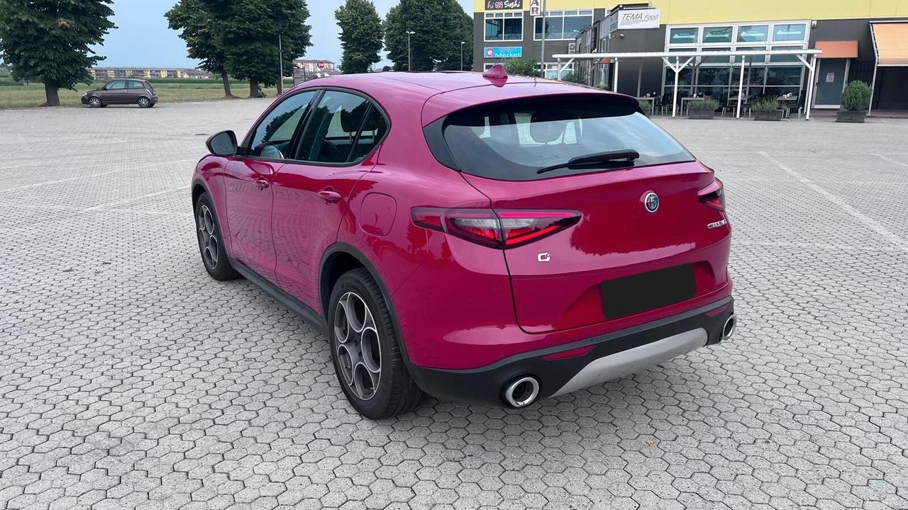Alfa Romeo Stelvio 2.2 Turbodiesel 150 CV AT8 RWD Business