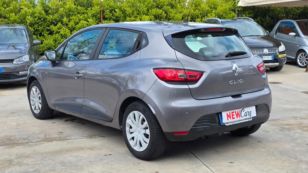 Renault Clio 1.2 75CV GPL 5 porte Costume National