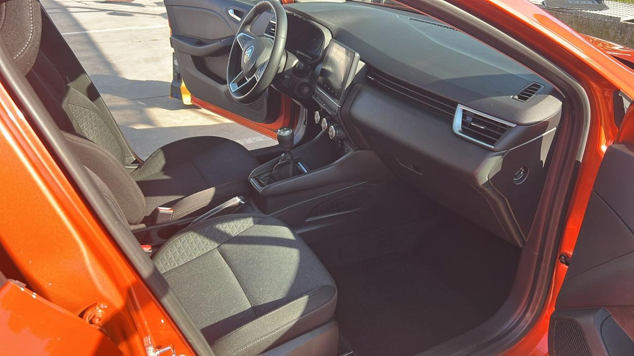 Renault Clio TCe 100 CV GPL 5 porte Equilibre N1 4 Posti Iva Esposta