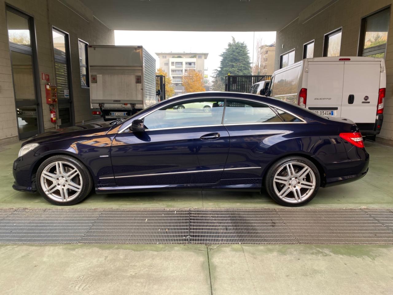 Mercedes-benz E 220 E 220 CDI Coupé BlueEFFICIENCY