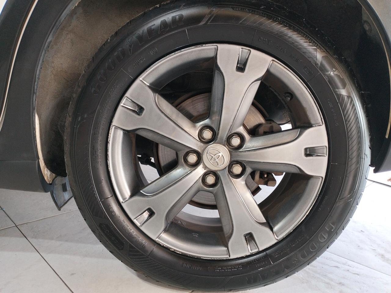 Toyota Urban Cruiser 1.3 vvt-i Dual Luxury - NEOPATENTATI