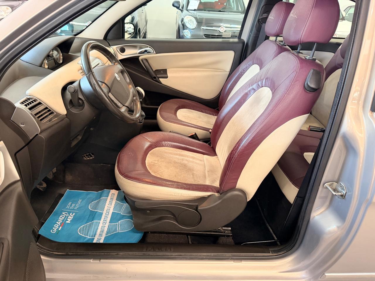 Lancia Ypsilon 1.4 Oro Ecochic GPL