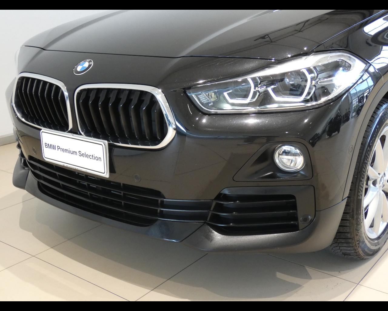 BMW X2 (F39) - X2 sDrive18d Business-X