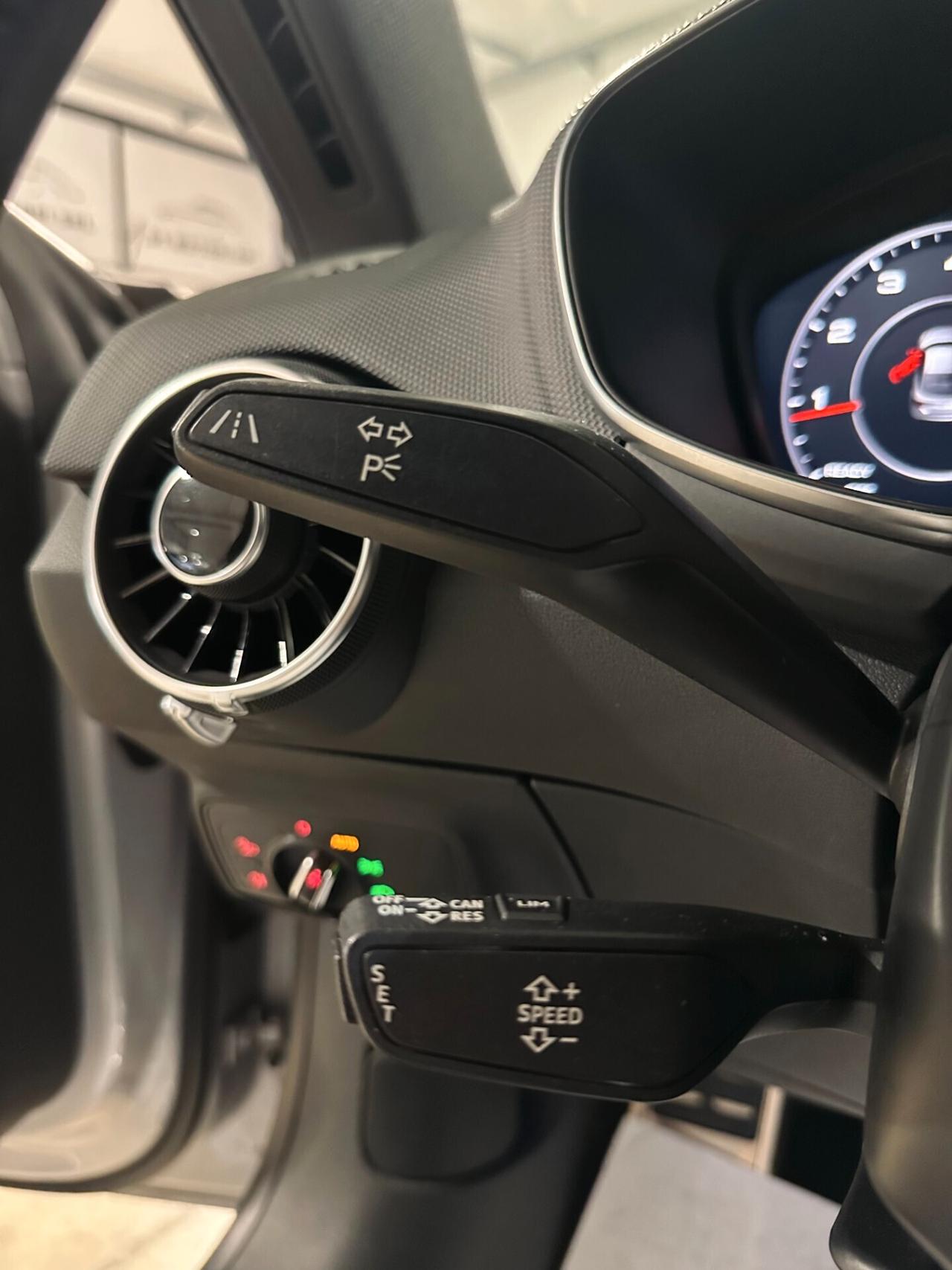 Audi TT Coupé 2.0 TFSI S line - FULL LED - SENSORI